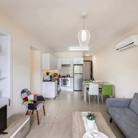Mythical Sands Apartman *