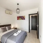 Mythical Sands Apartamento *